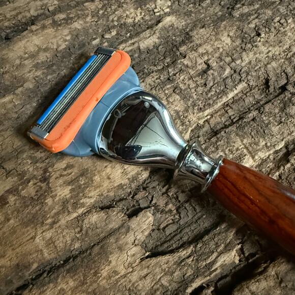 Imperium Shaving Handmade Cocobolo Luxury Razor - Fits Gillette Mache 3/Fusion - Picture 4 of 5
